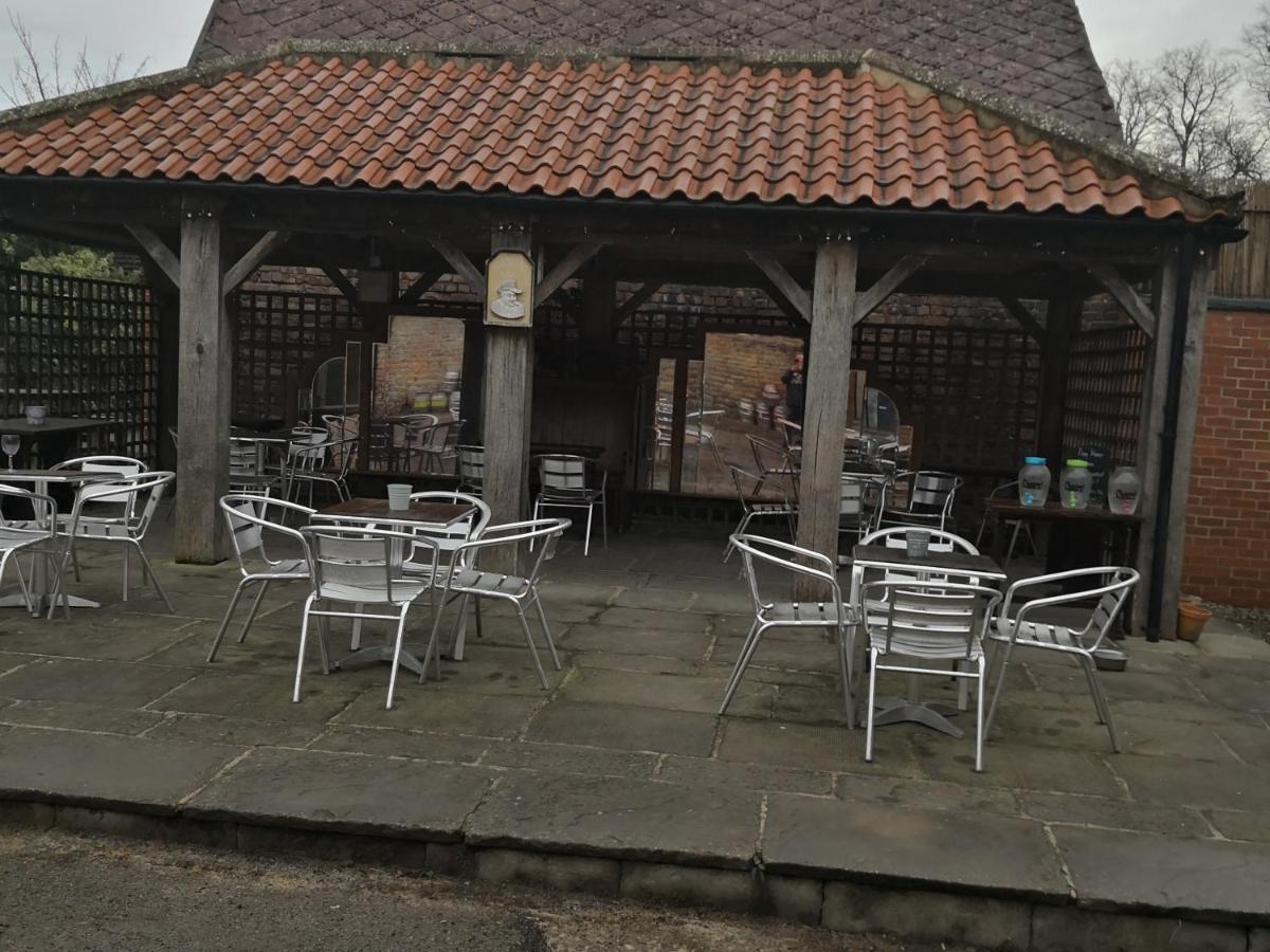 The Buck Hotel Thornton Dale Kültér fotó
